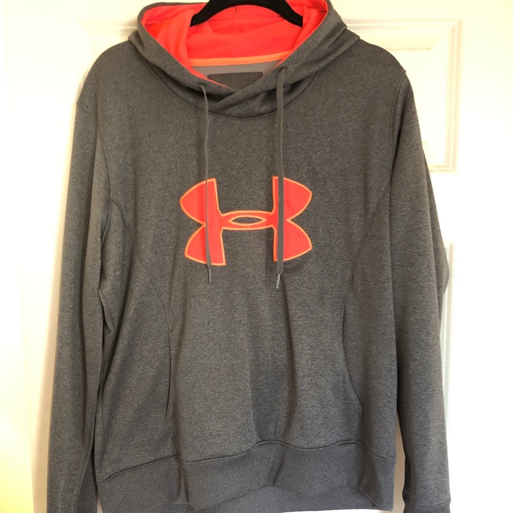 Under armour sweatshirt